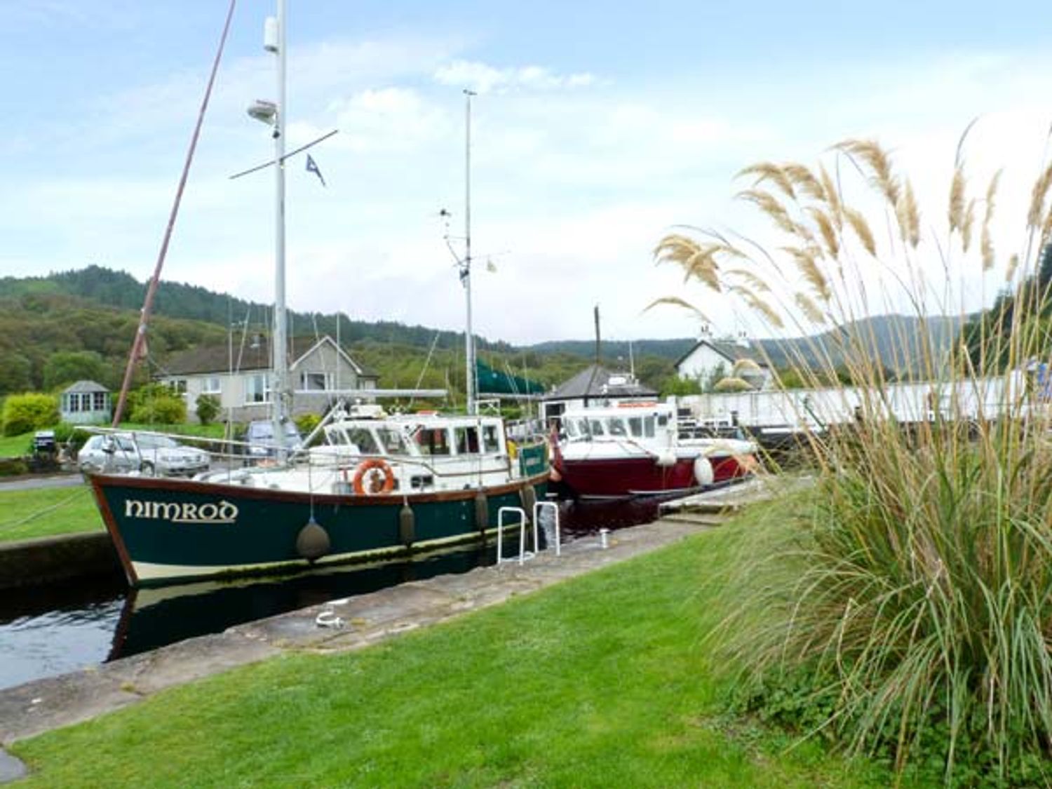 Crinan Canal Cottage, Kilmartin