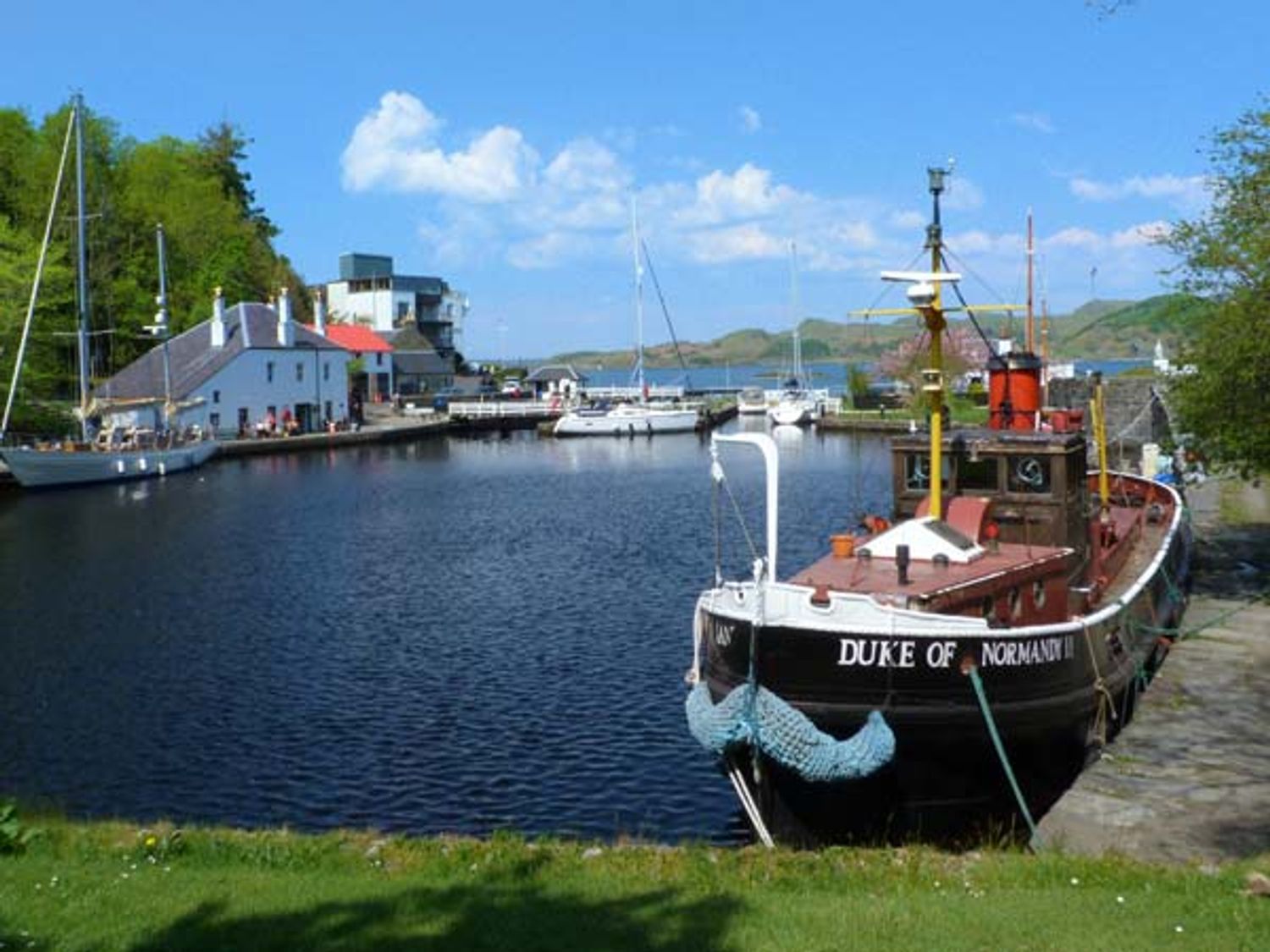 Crinan Canal Cottage, Kilmartin