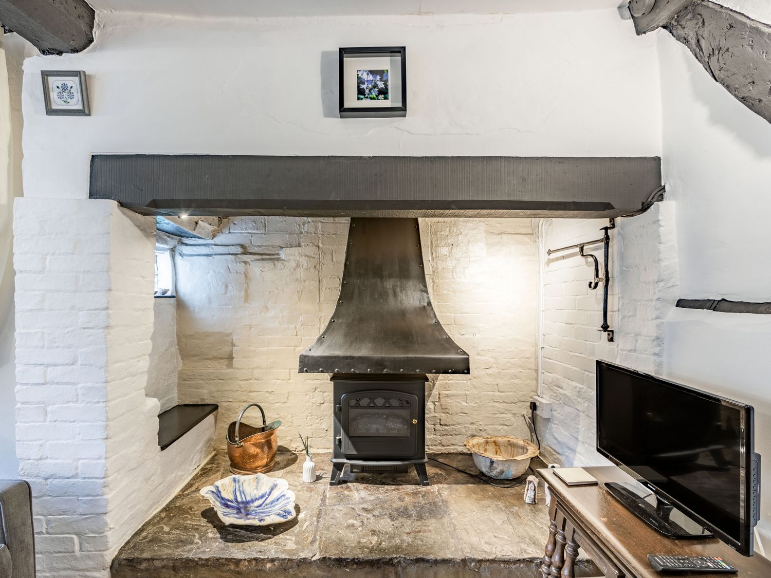 Bluebell Cottage, Heart of England