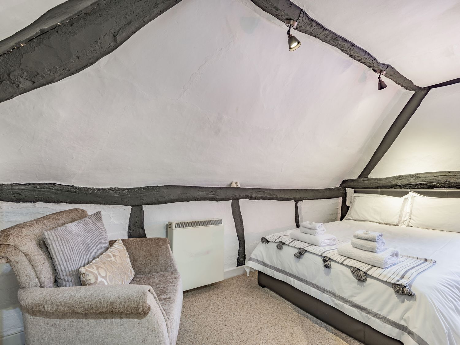 Bluebell Cottage, Heart of England
