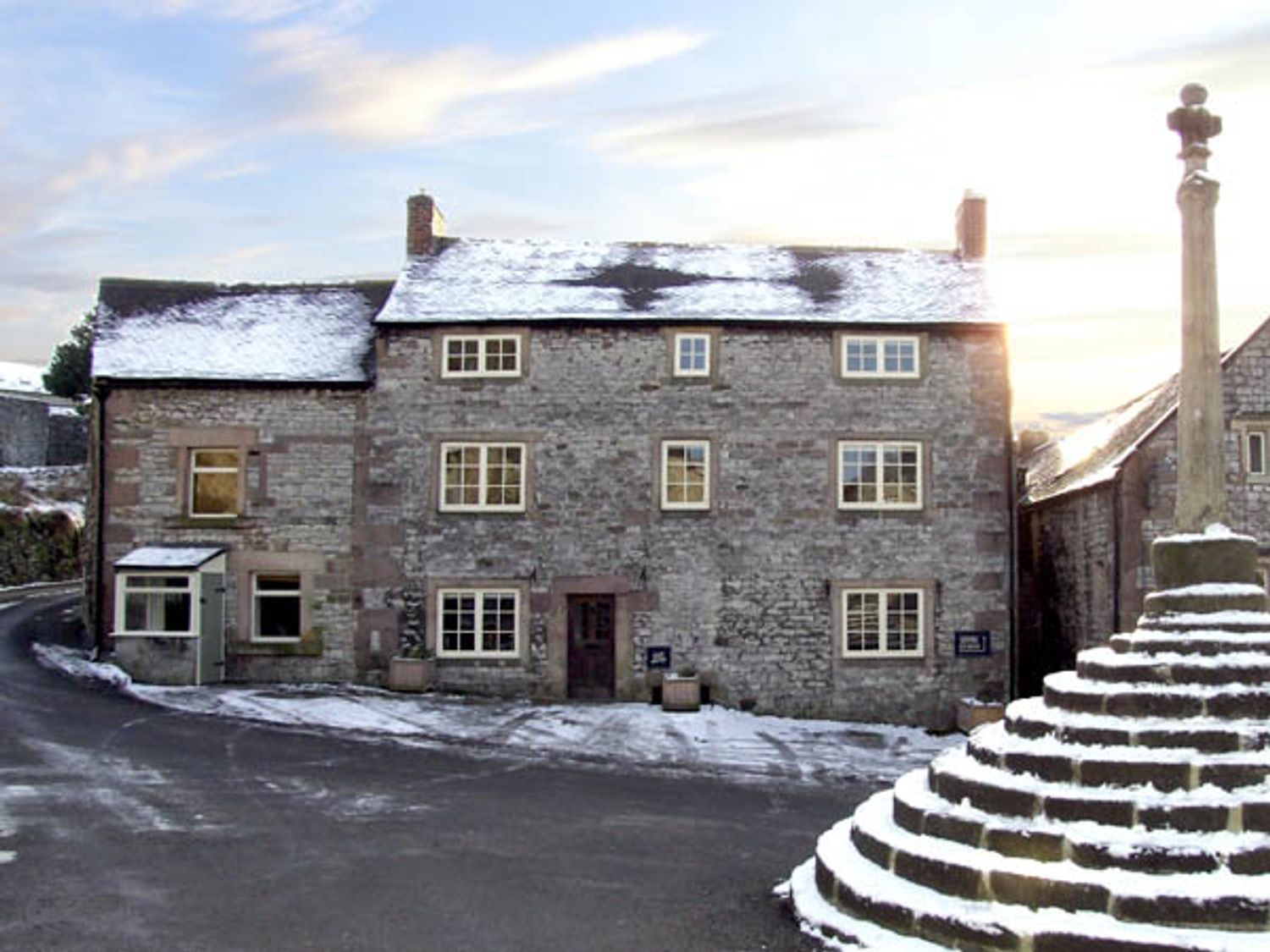 Queen’s Head | Bonsall | Matlock | Peak District | Self Catering