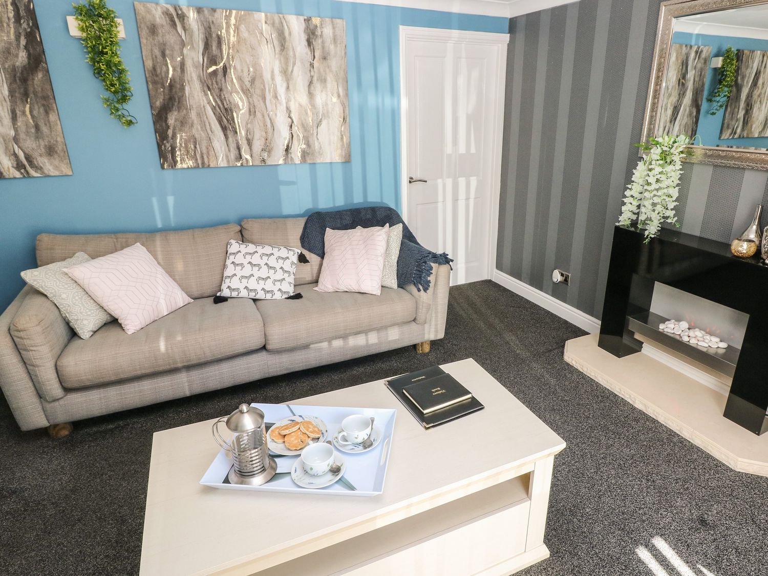 Ty Maen, South Wales