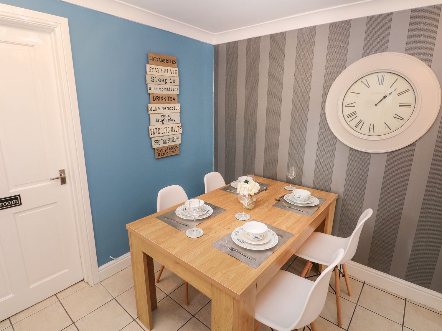 Ty Maen, South Wales