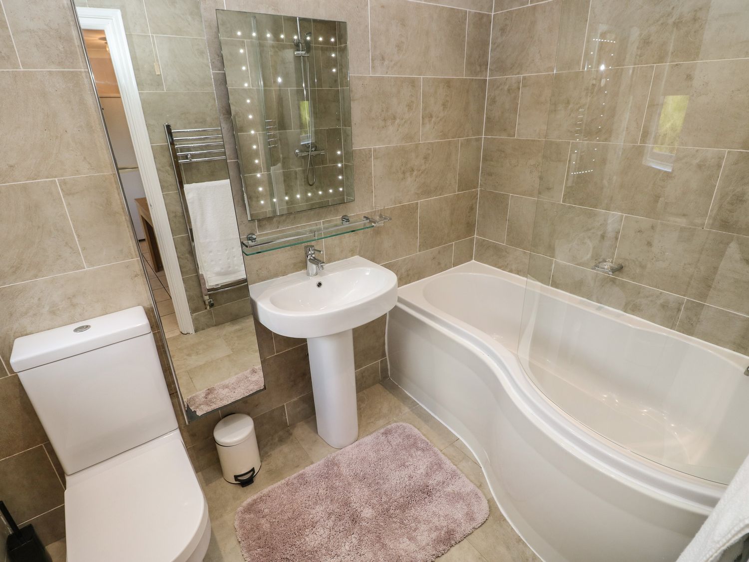 Ty Maen, South Wales