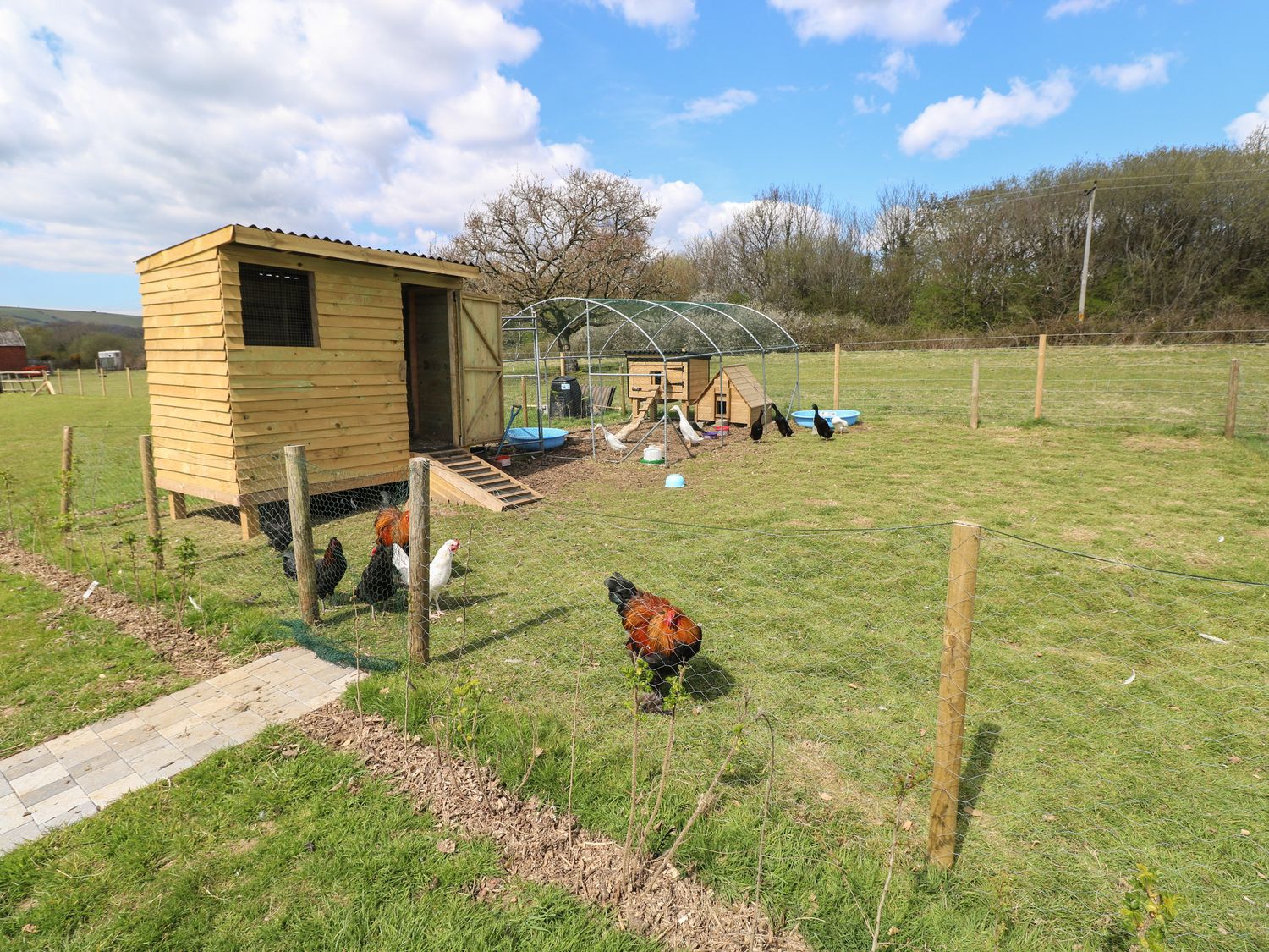 Ty Maen, South Wales