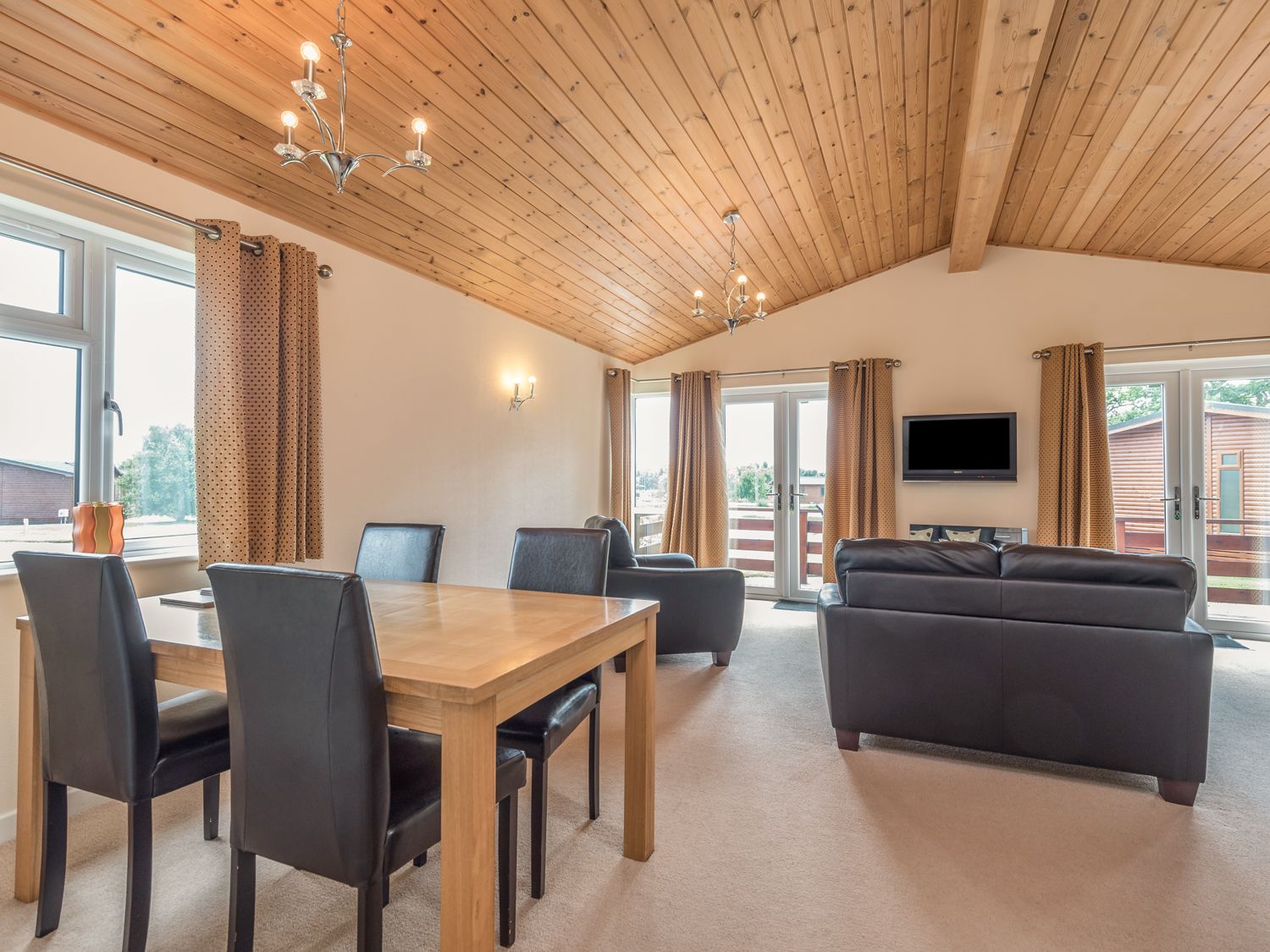 The Callow Lodge, Heart Of England