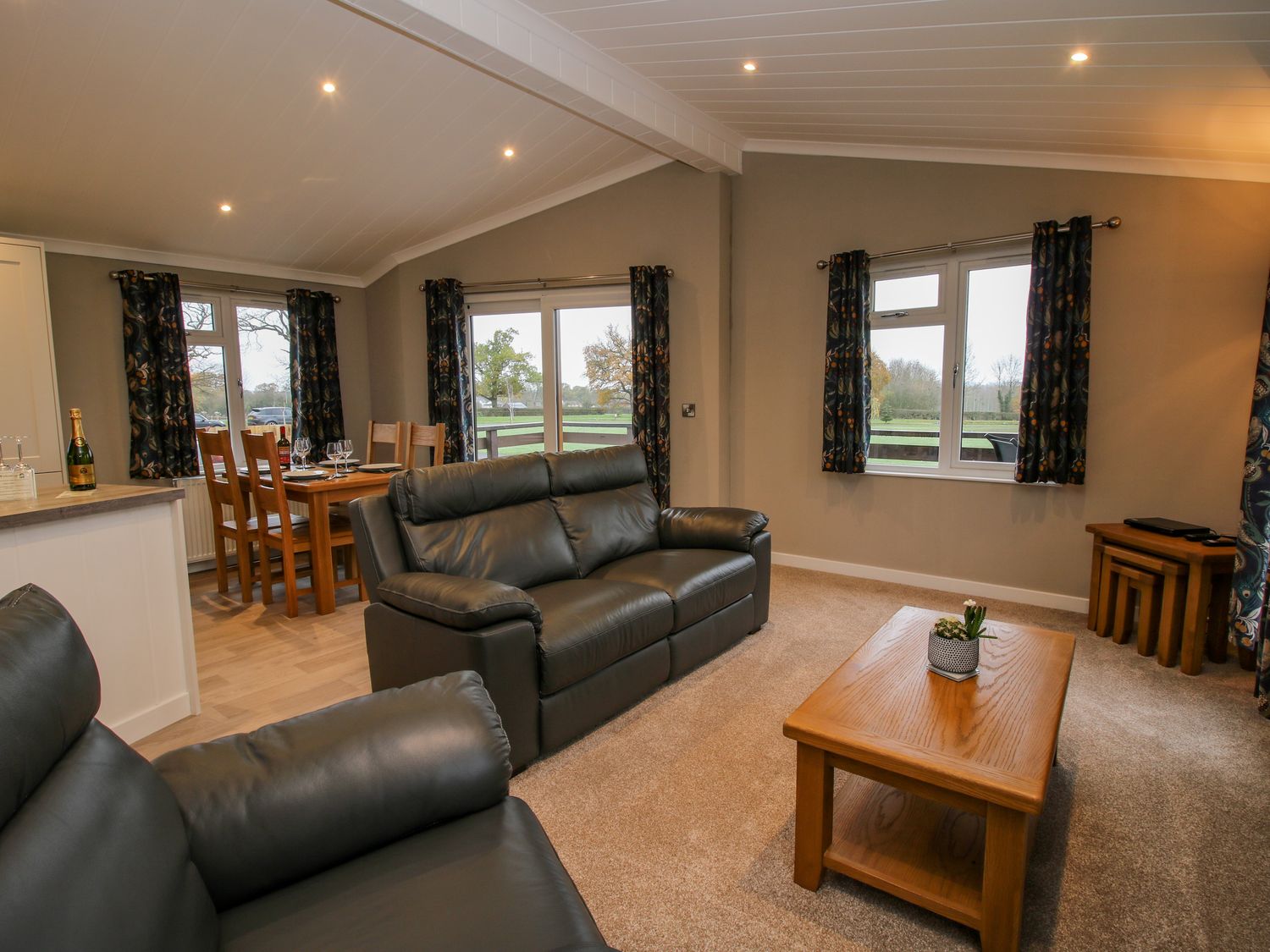The Callow Lodge, Heart Of England