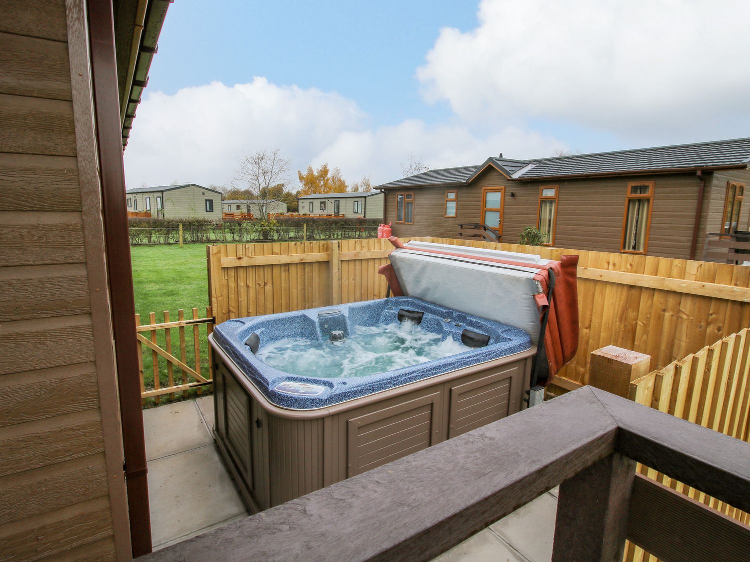 The Callow Lodge, Heart Of England