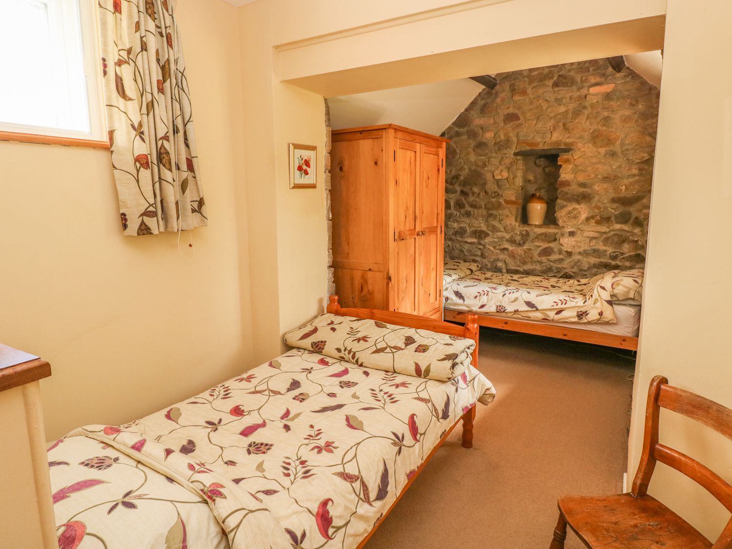 Eynons Cottage, Wales