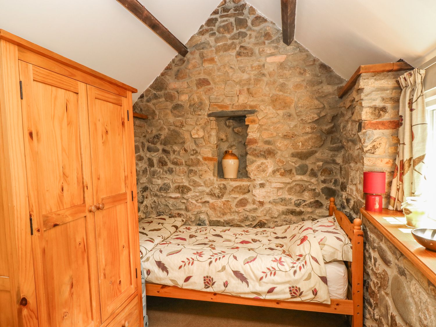 Eynons Cottage, Wales
