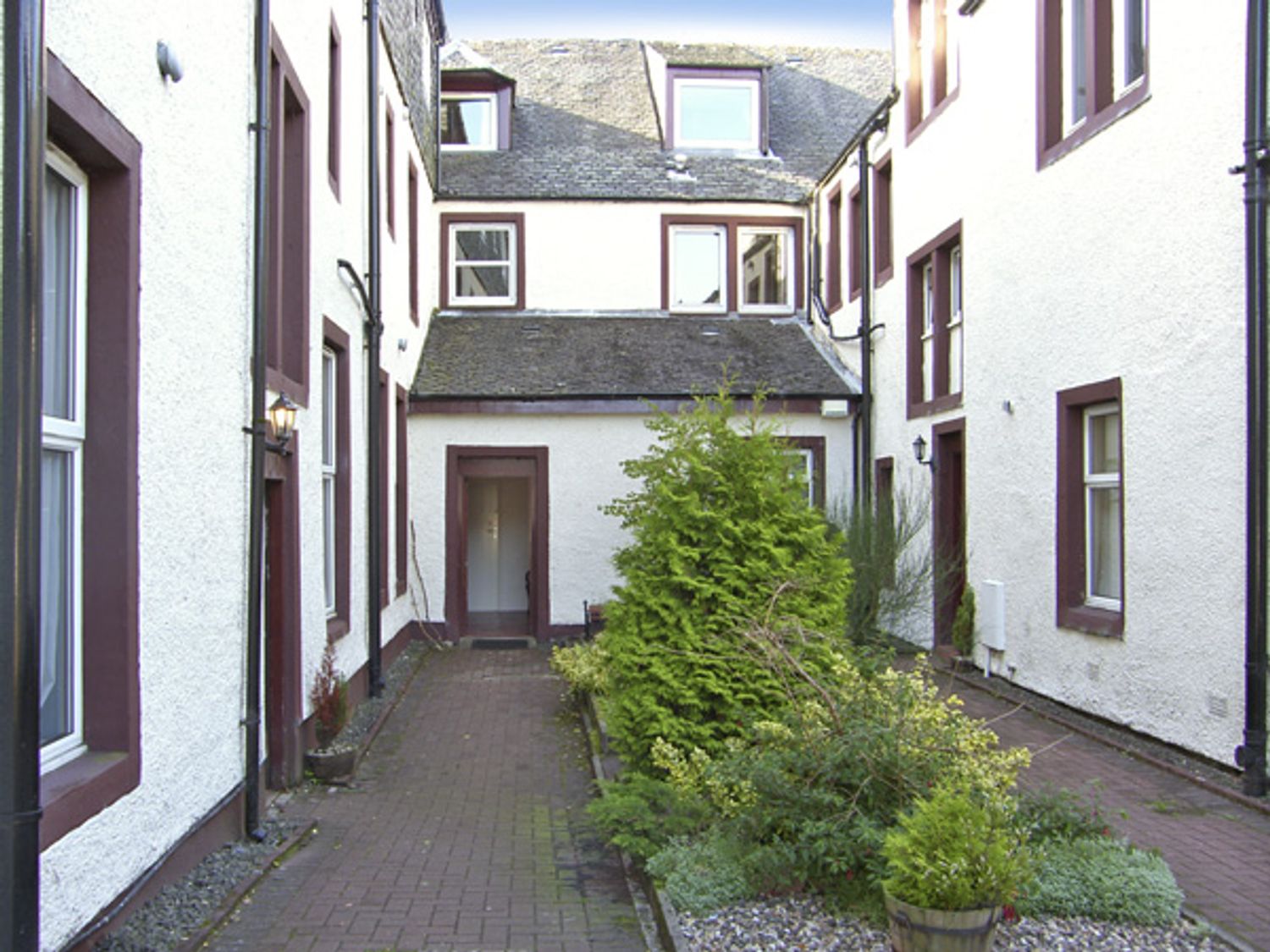 Aberfoyle Apartment, Aberfoyle