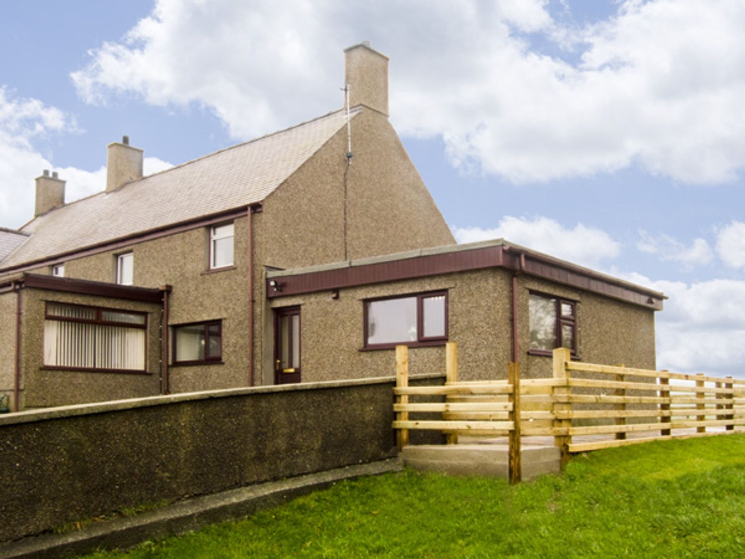 Fford Deg Ddu, Wales