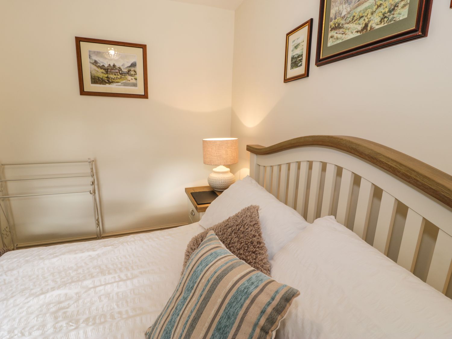 Glan-yr-Afon Cottage, Wales