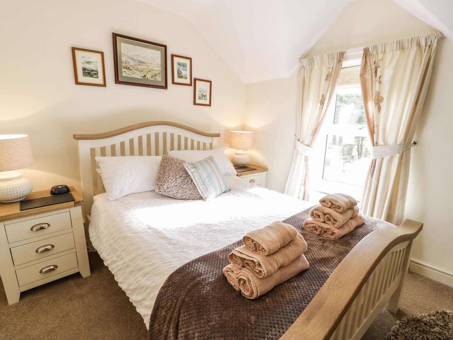 Glan-yr-Afon Cottage, Wales