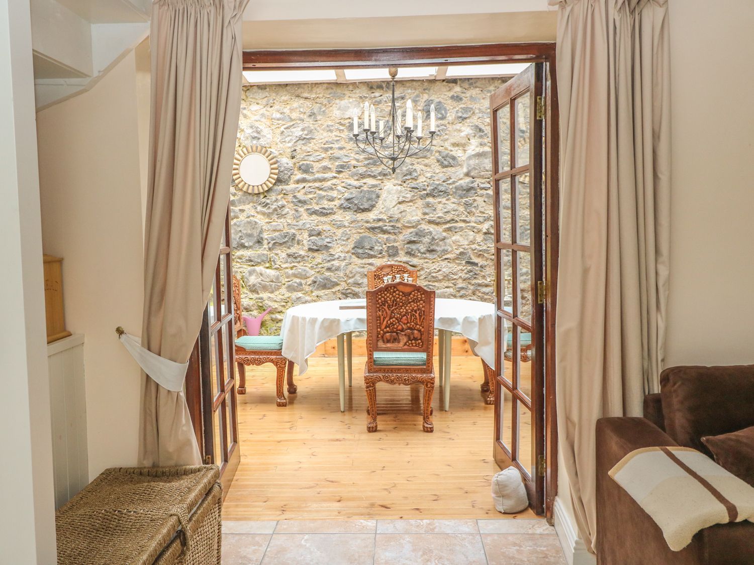 The Coach House, Ireland