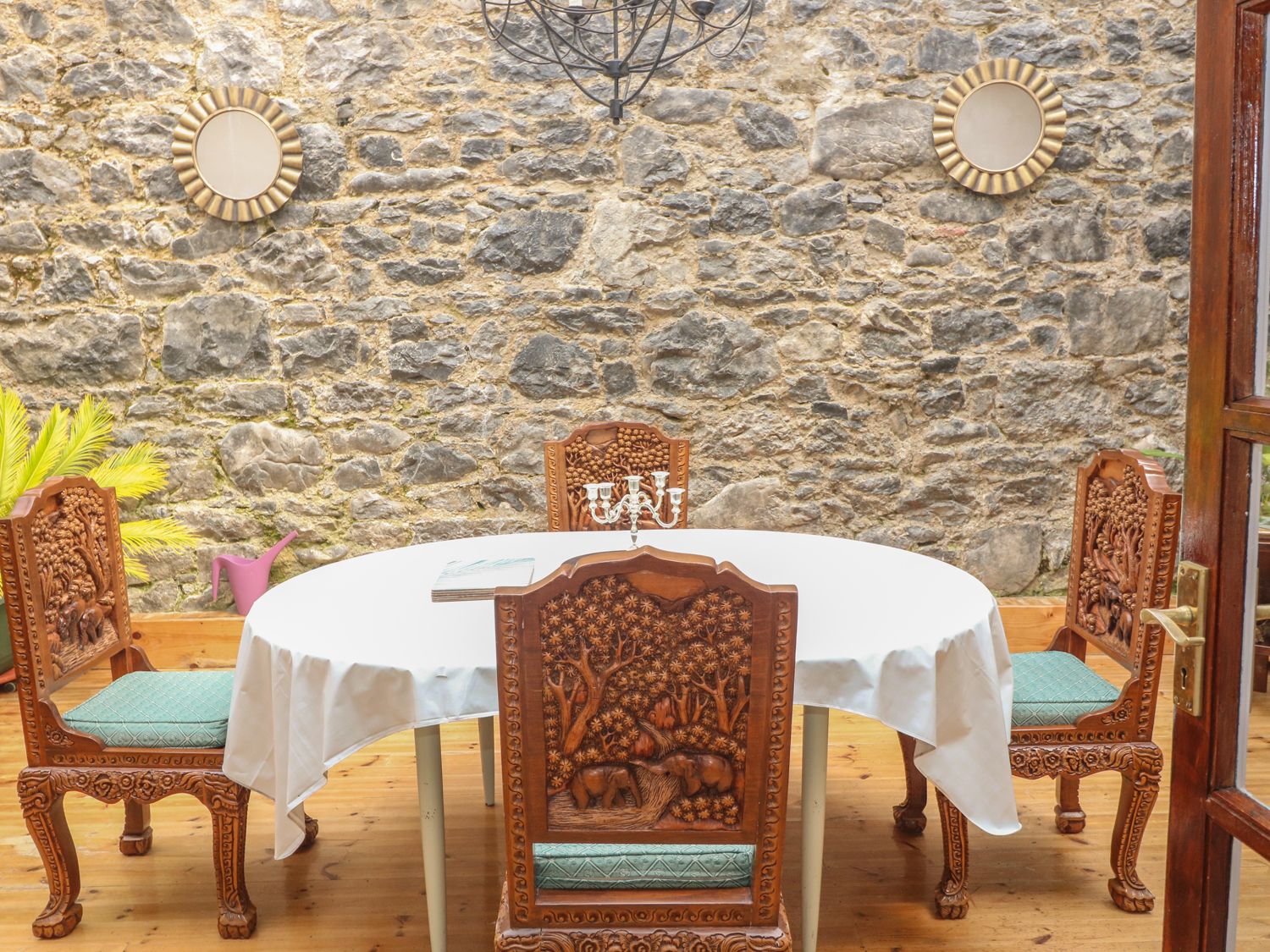 The Coach House, Ireland