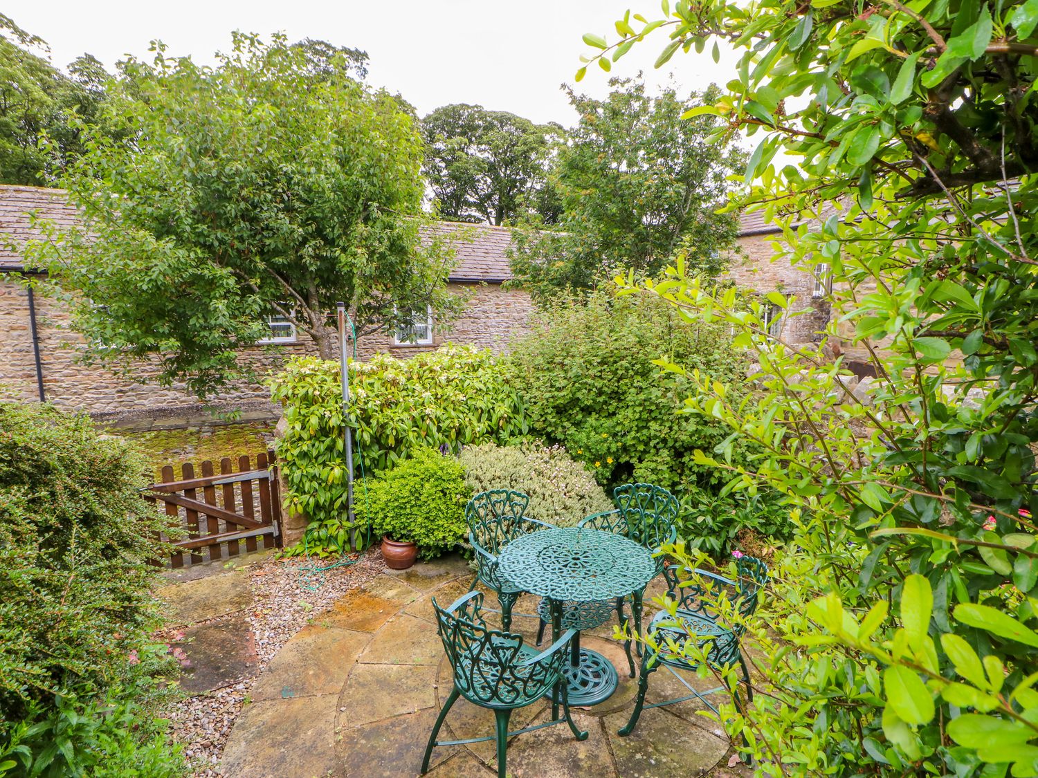 Patio area Barnbrook ( Ref 567 ) Carperby holiday property - Self catering accommodation rental in Carperby North Yorkshire