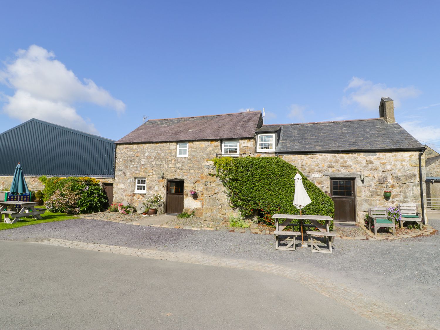 Stable 1 Llanbedrog Self Catering Holiday Cottage