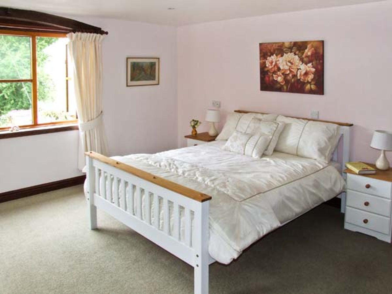 Stargazer's Field House, Heart of England