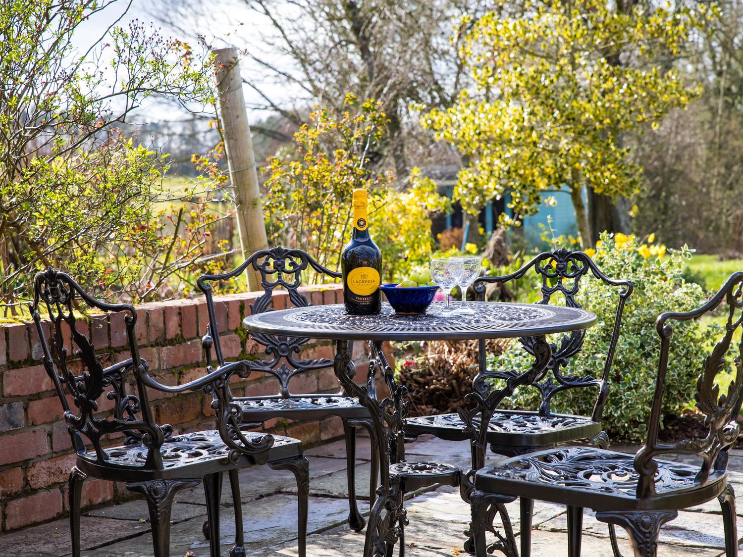 Stargazer's Field House, Heart of England