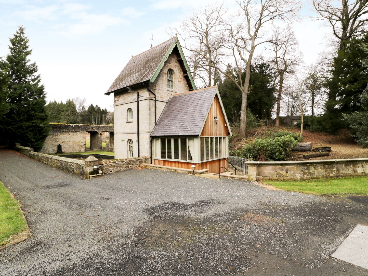 The Folly, Belford