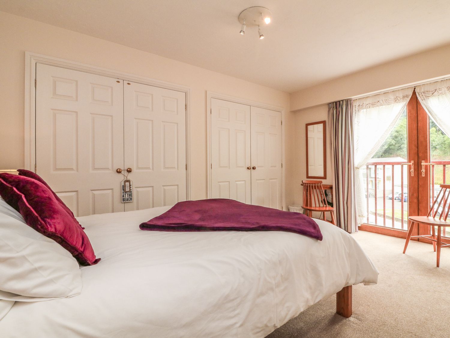 37 Ocean Park, Devon