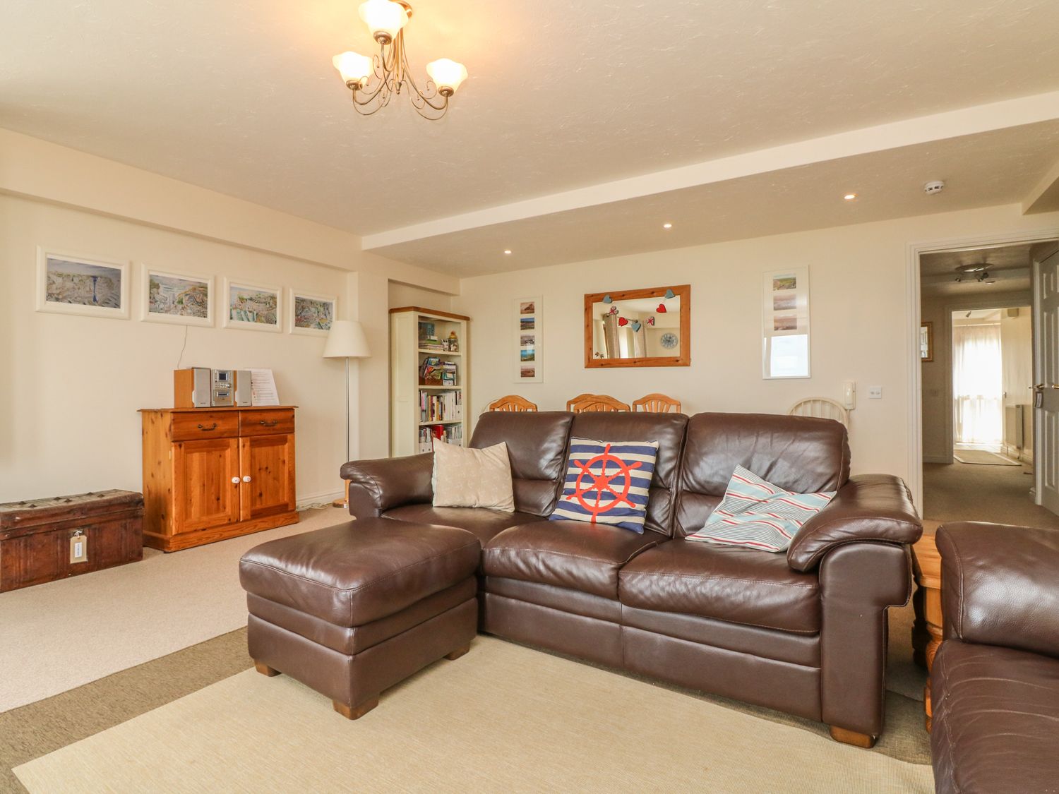 37 Ocean Park, Devon