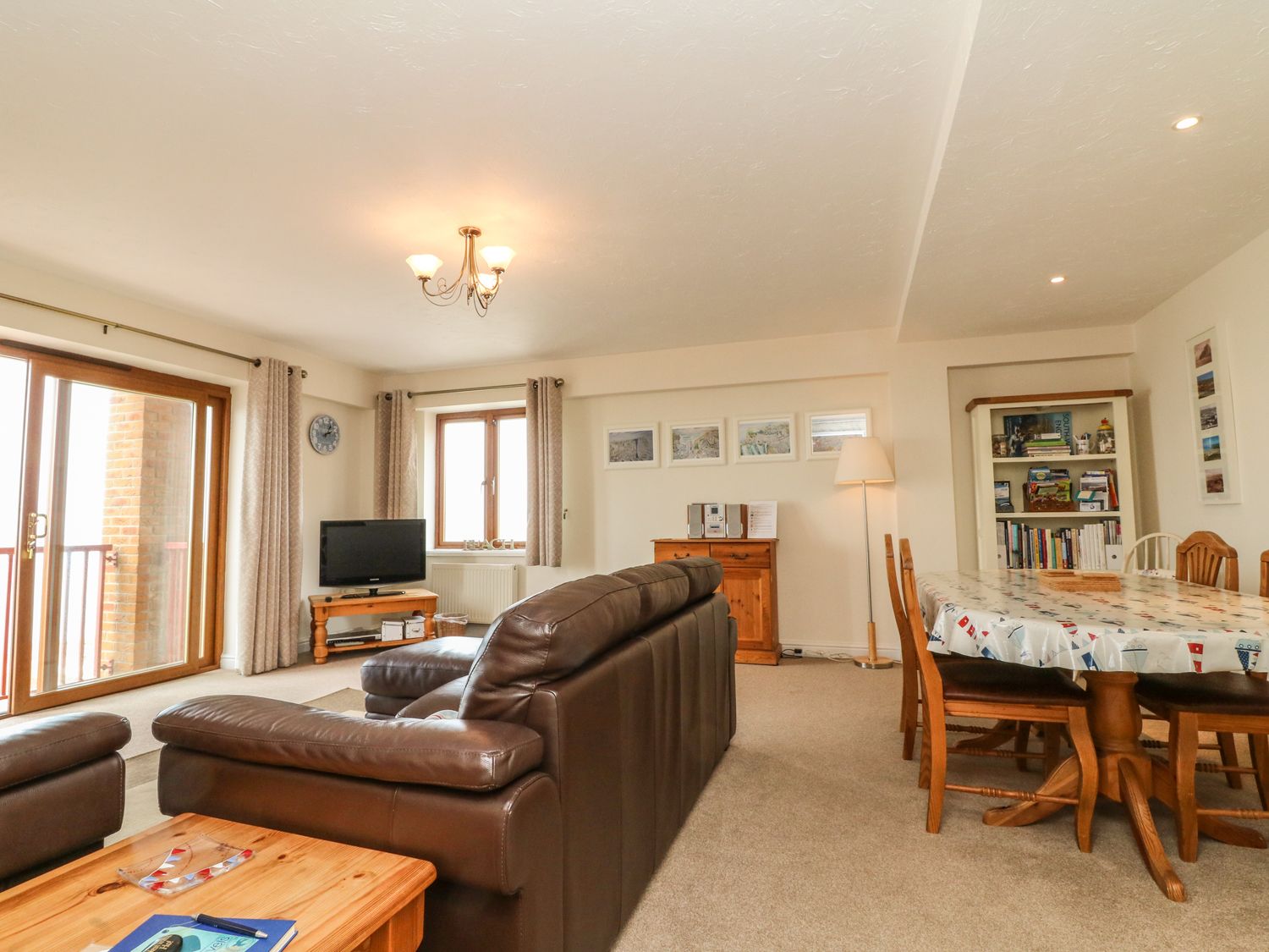 37 Ocean Park, Devon