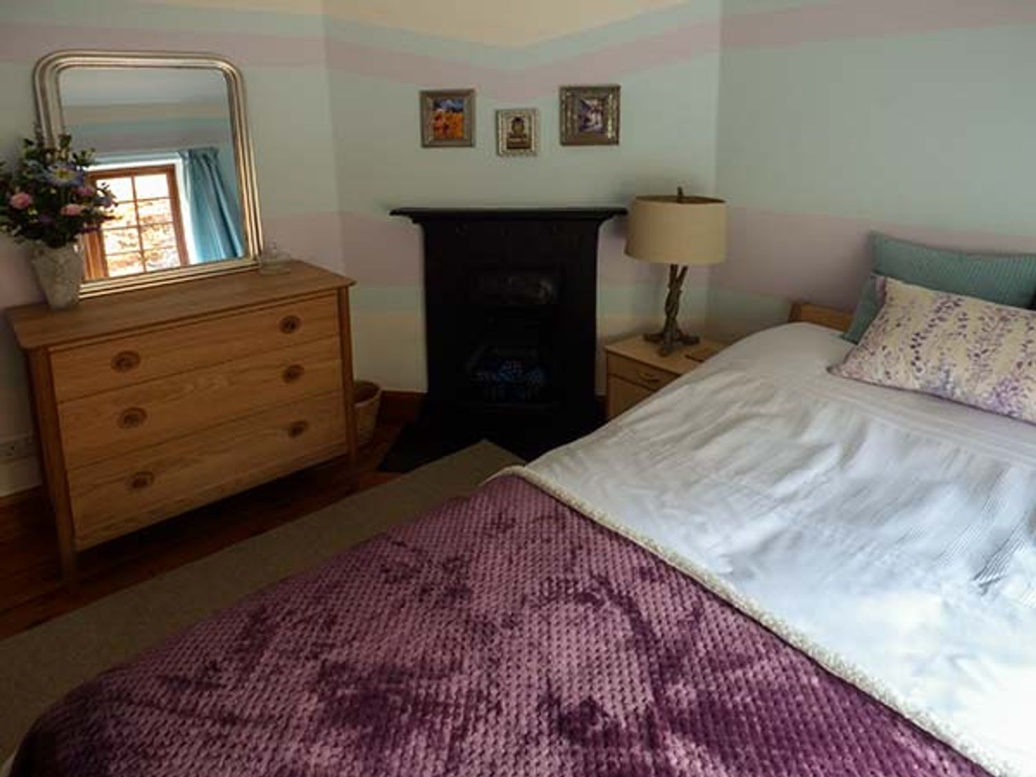 3 Crown Cottages, Gloucestershire
