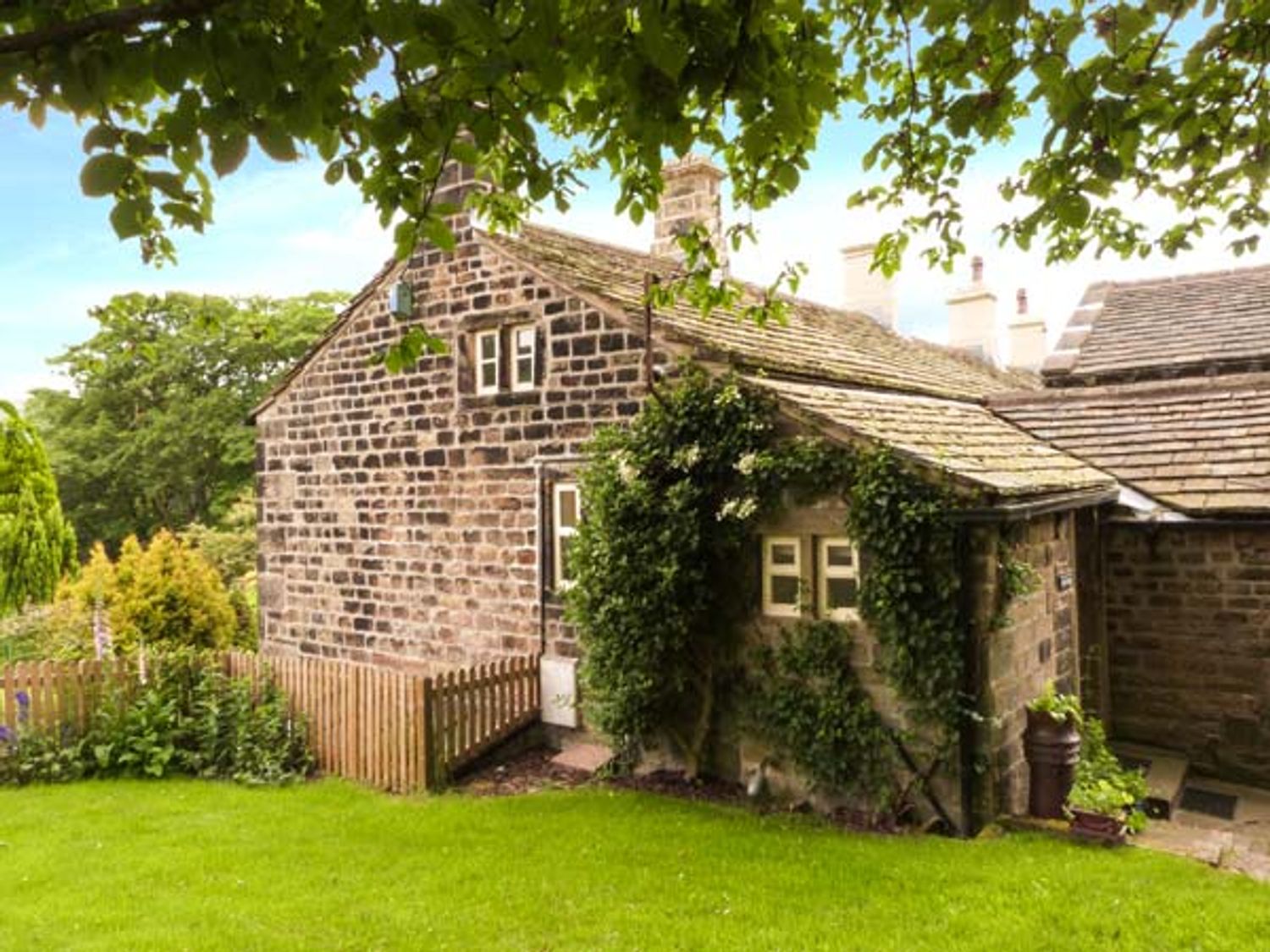 Yate Cottage Oxenhope Lower Town Yorkshire Dales Self Catering