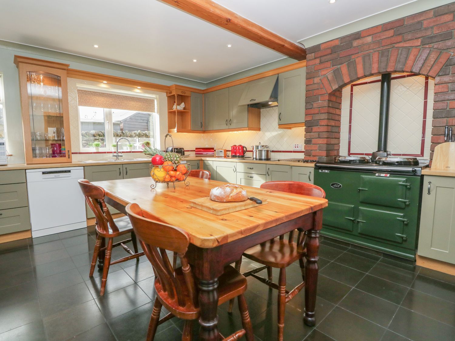 Property photo 12 of 40