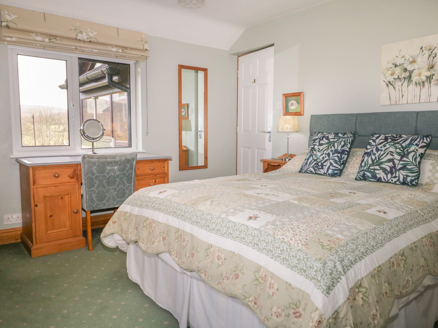 Property photo 13 of 40