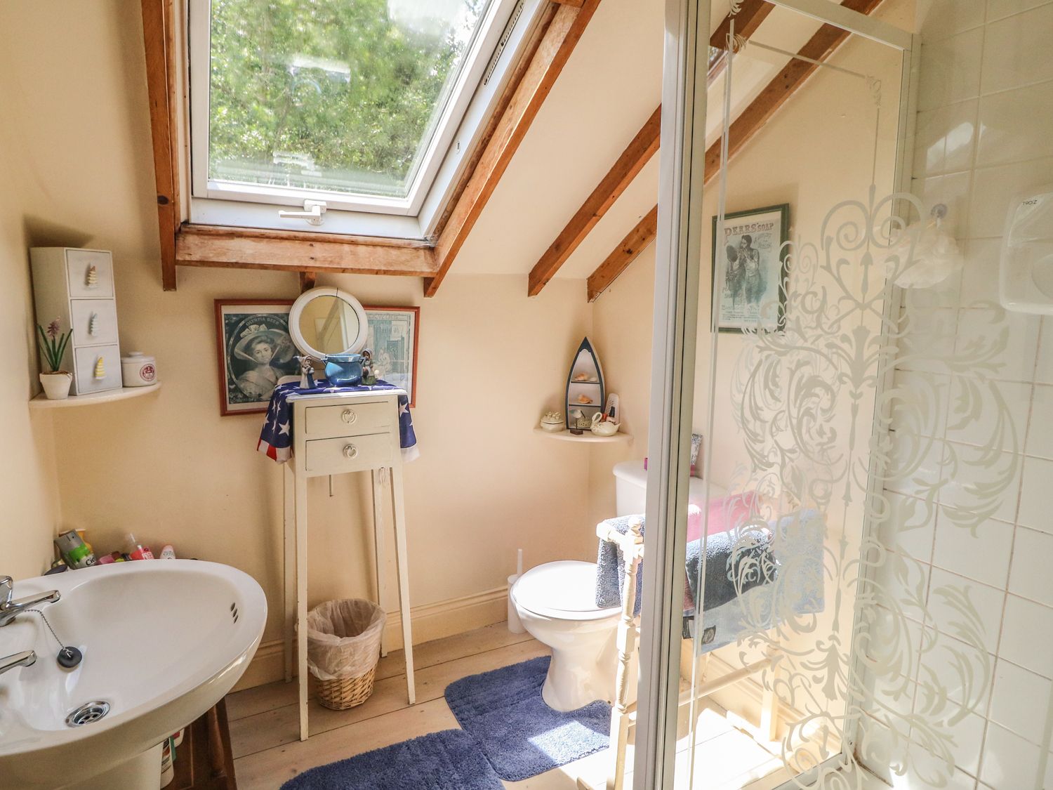 Ryan's Loft, Ireland