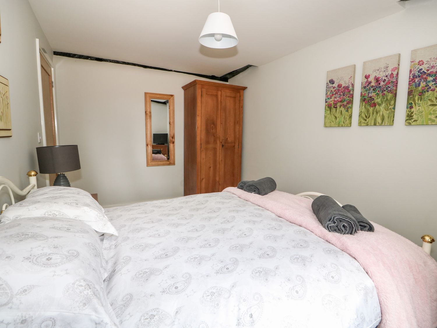 Hadleigh Farm Cottage, Gayton