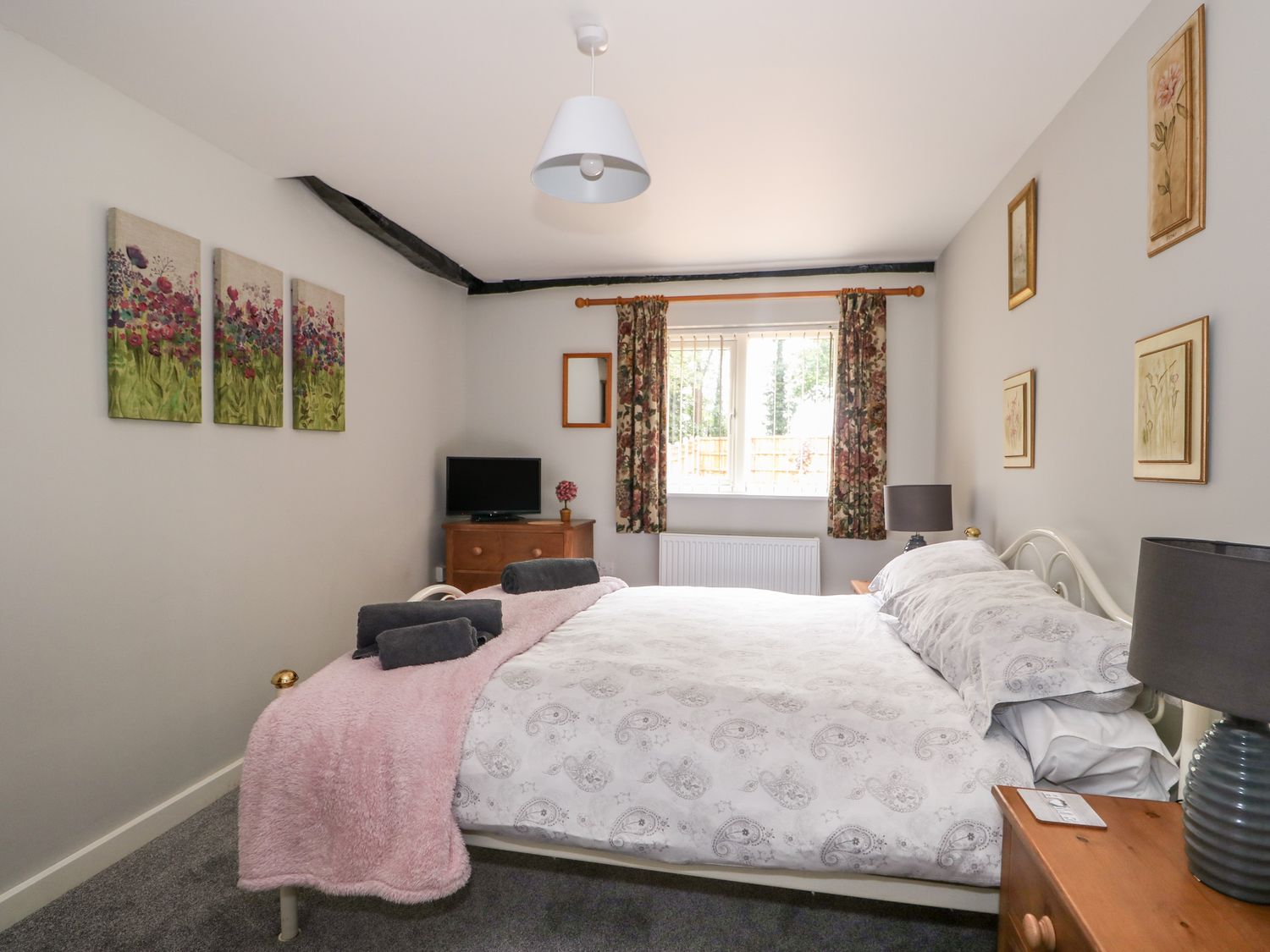 Hadleigh Farm Cottage, Gayton