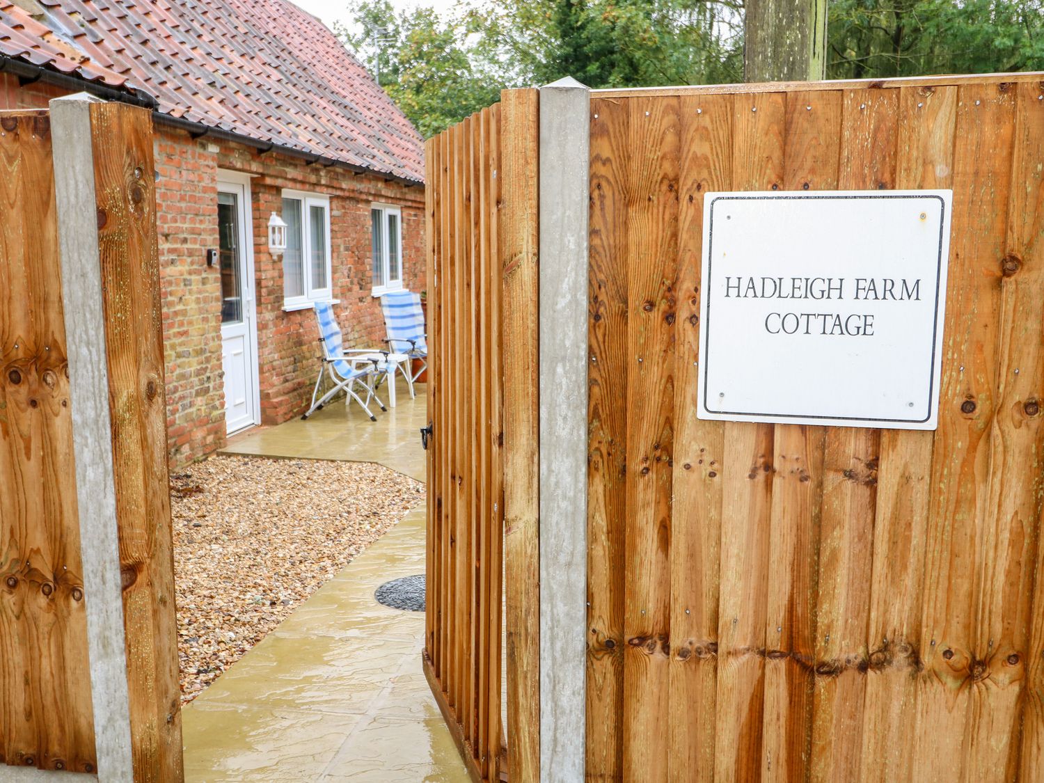Hadleigh Farm Cottage, Gayton