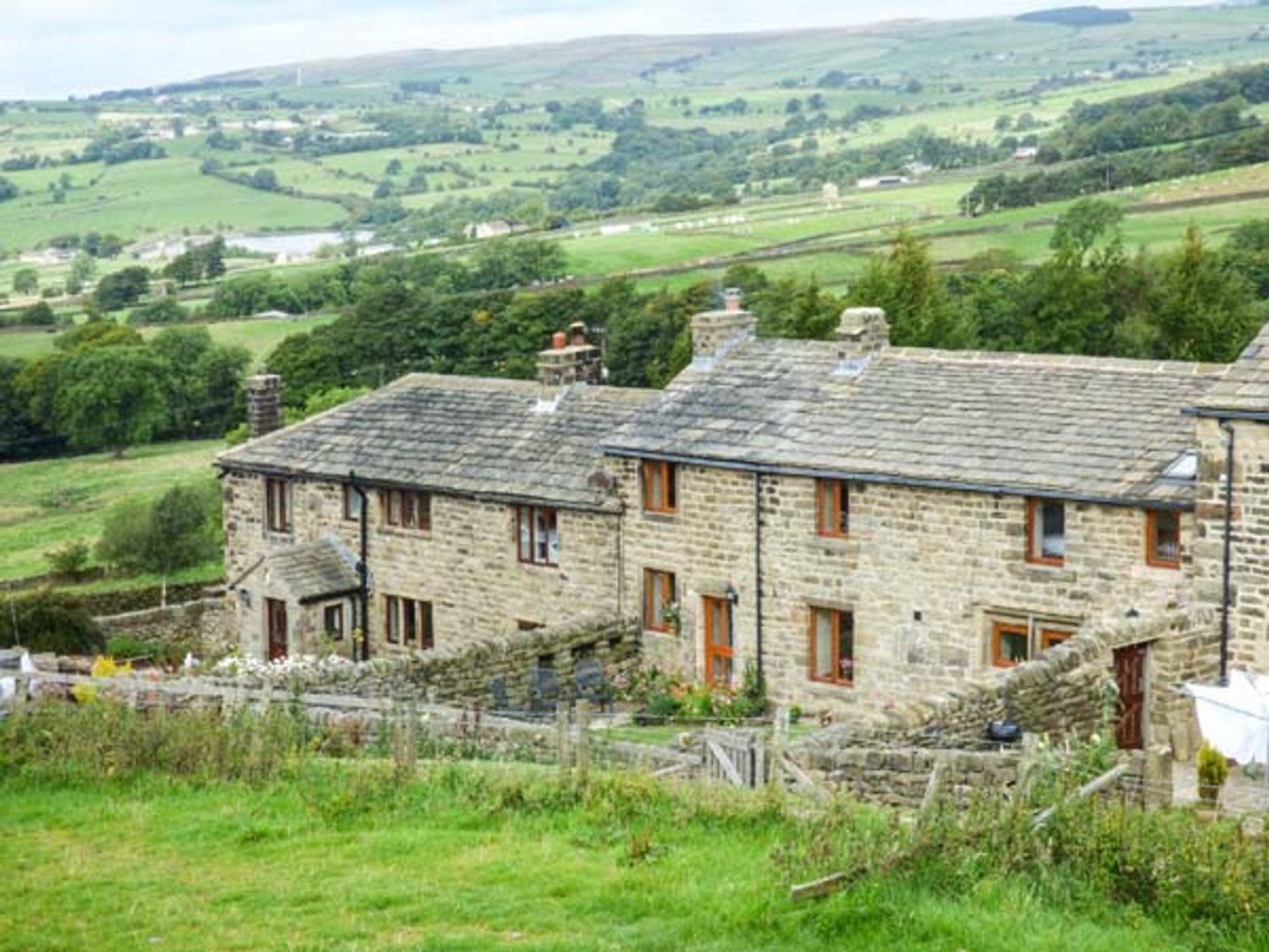 Curlew Cottage, Yorkshire Dales Bradford England Cottages For Couples, Find Holiday