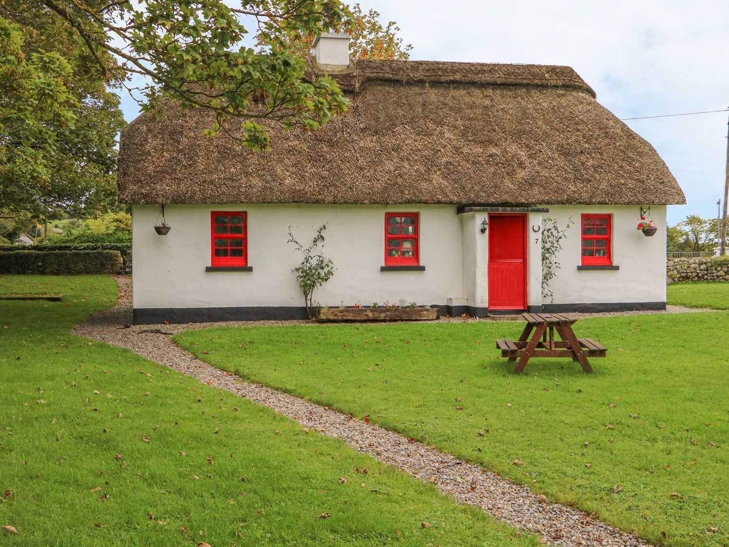 7 Tipperary Thatched Cottage, Ireland County Tipperary Ireland
