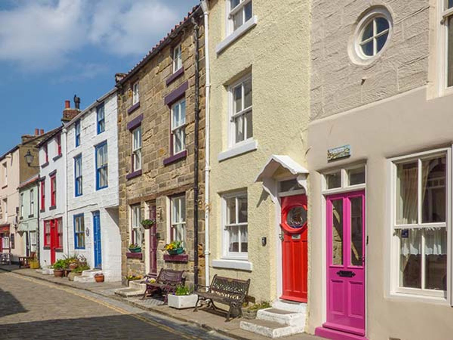 Photo of Broomhill View Staithes ( Ref 918528 ) Rent holiday cottage in Staithes North Yorkshire