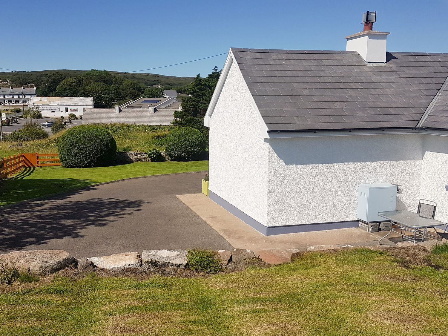 The Cromlech Cottage, Ireland