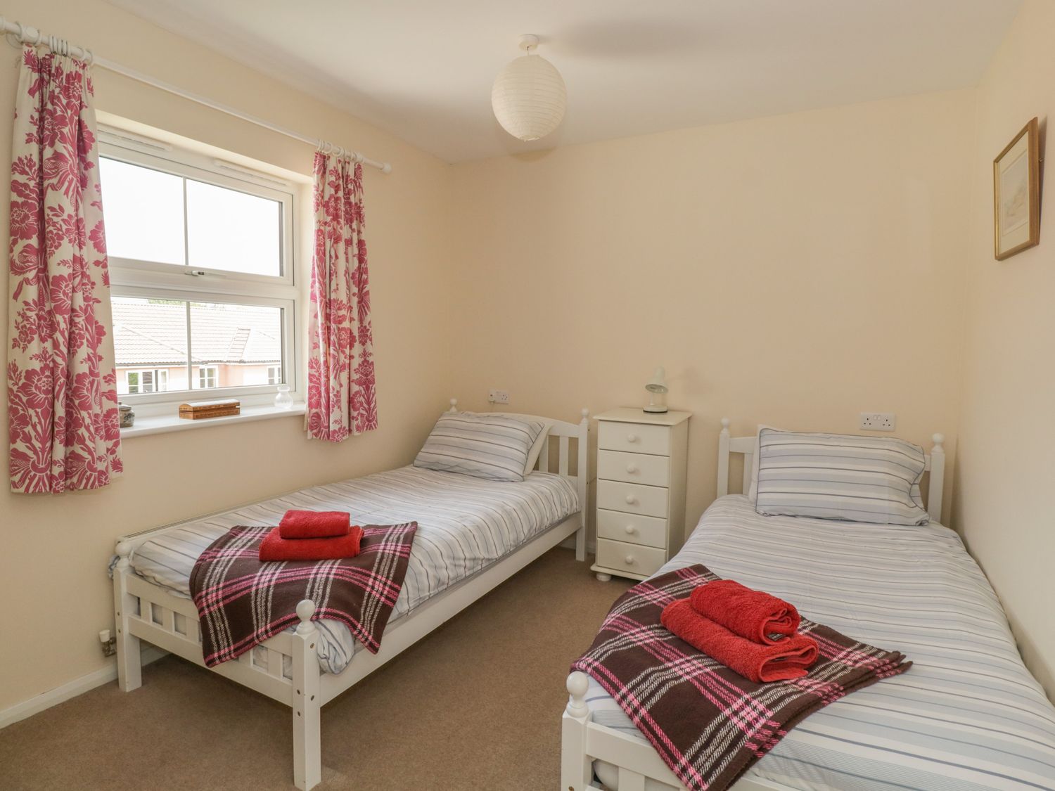 The Wesley Apartment, Somerset Ref 920144