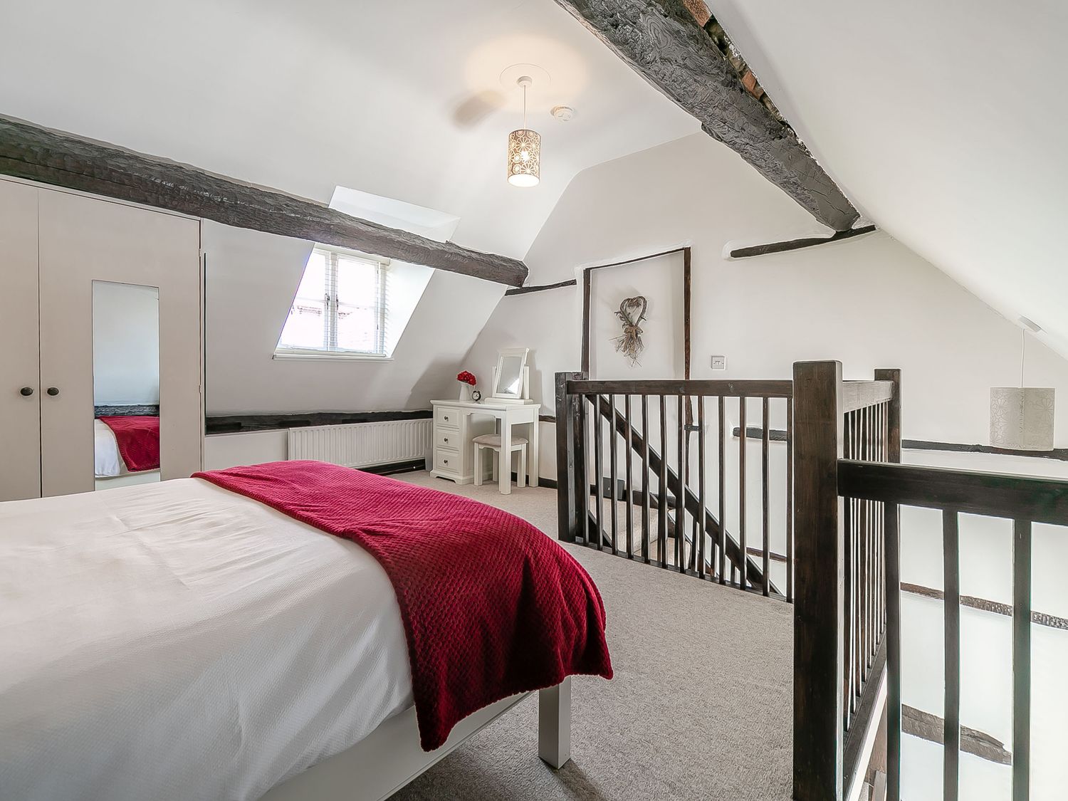 2 Bank Farm Mews, Heart of England