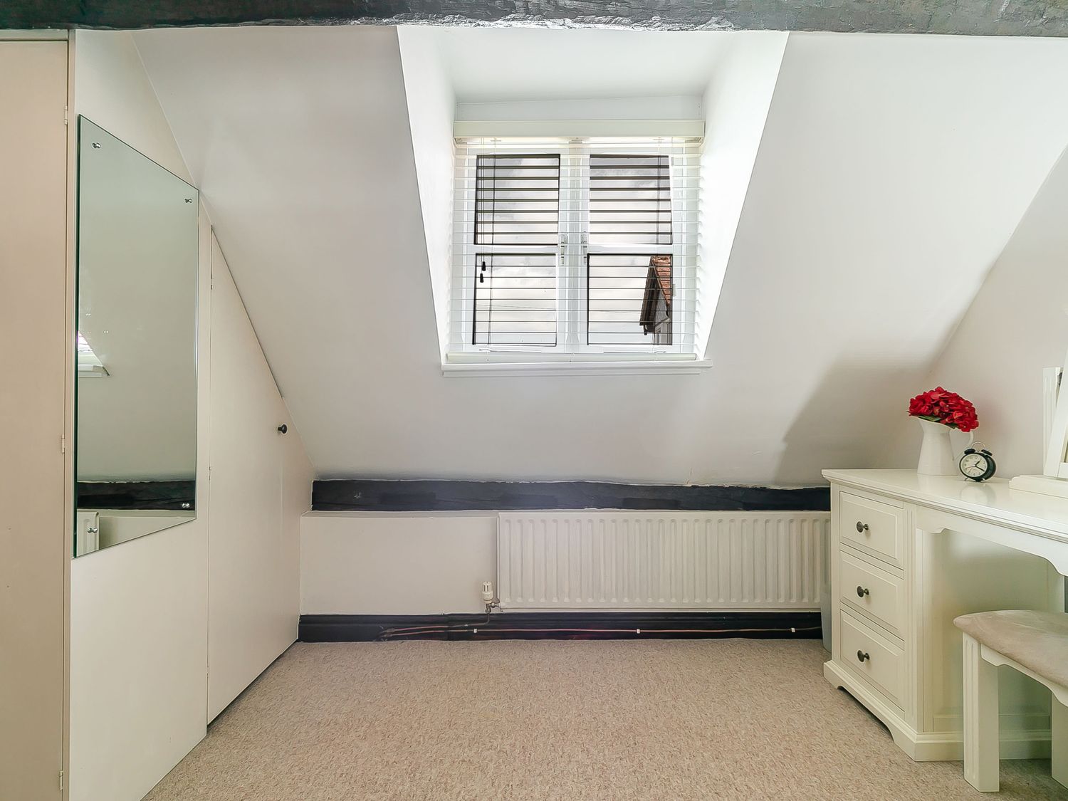 2 Bank Farm Mews, Heart of England