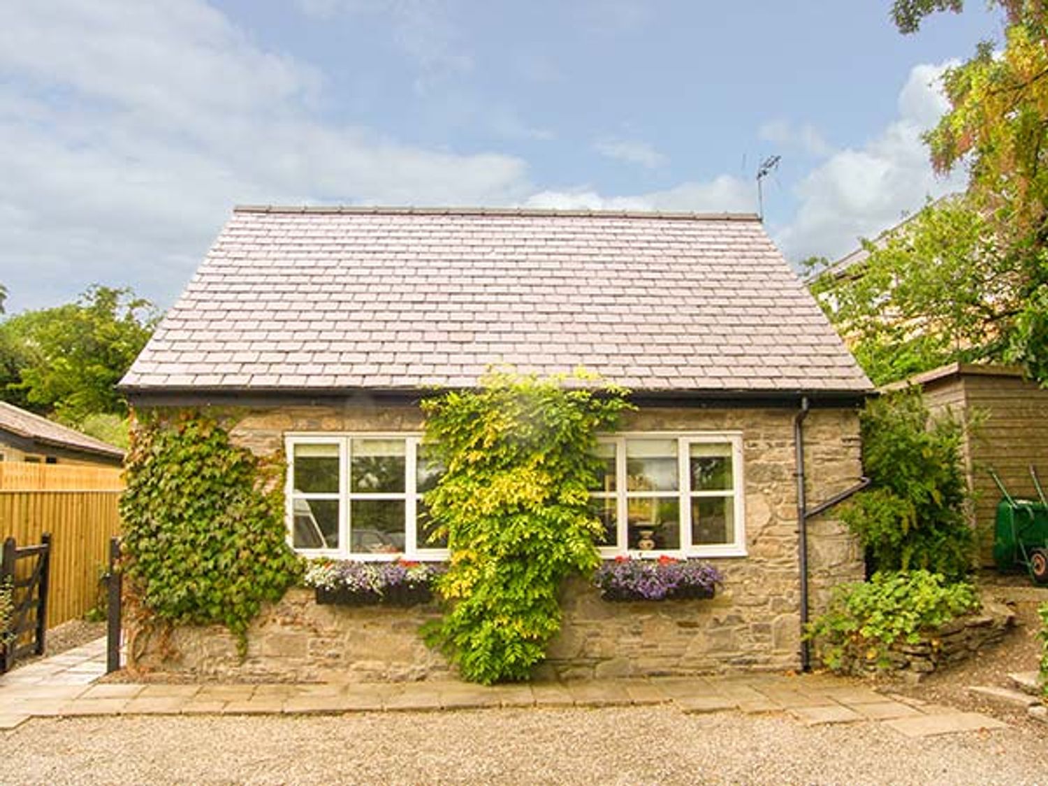 Tan y Bryn, Wales Flintshire Wales Cottages For Couples, Find