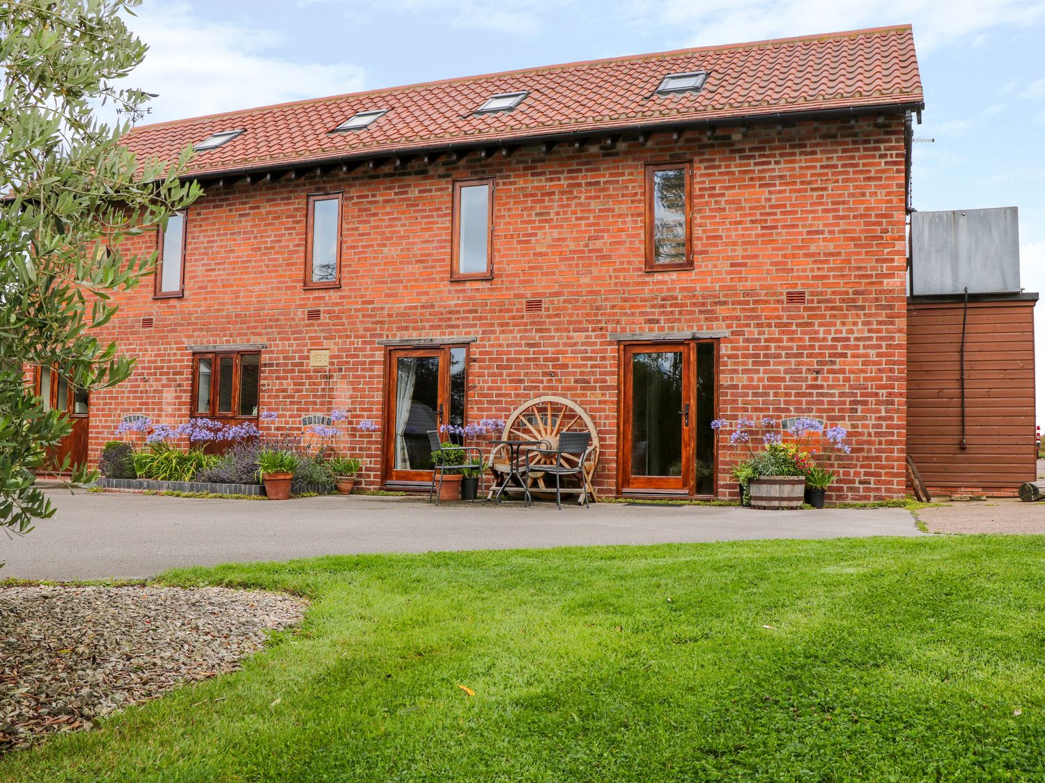 The Granary Askham East Anglia Self Catering Holiday Cottage