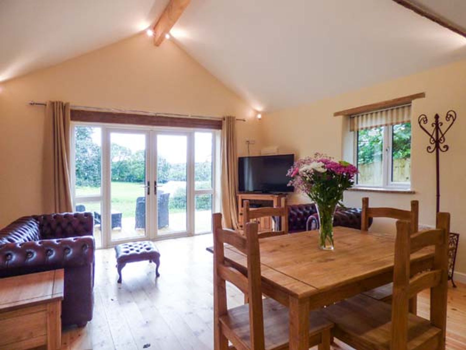 Vine Cottage Sticker St Ewe Cornwall Self Catering Holiday Cottage