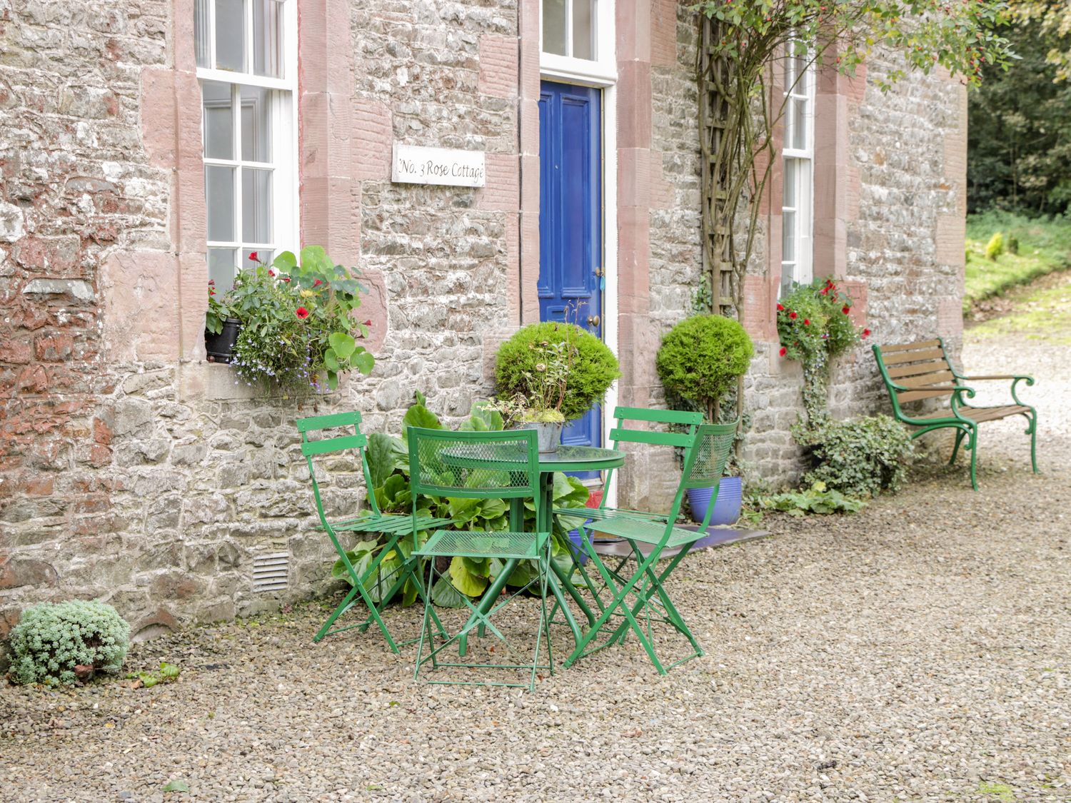 1 Linthill Cottages, Scotland