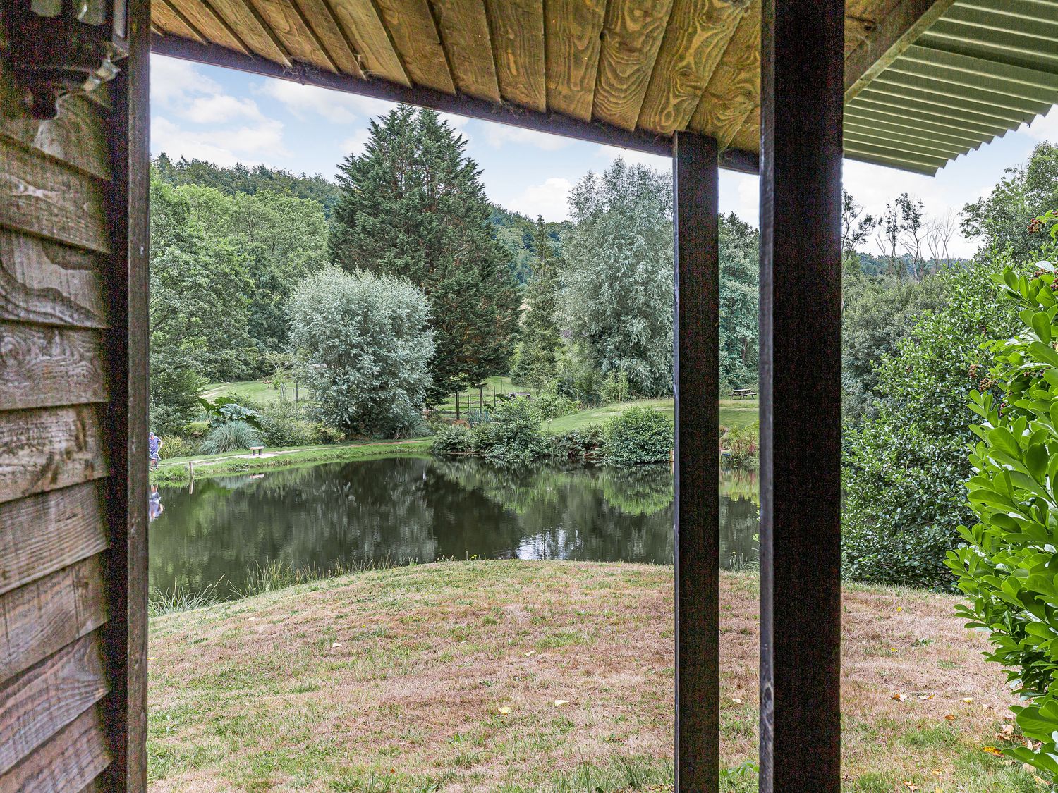 Lakeside Cabin, Devon