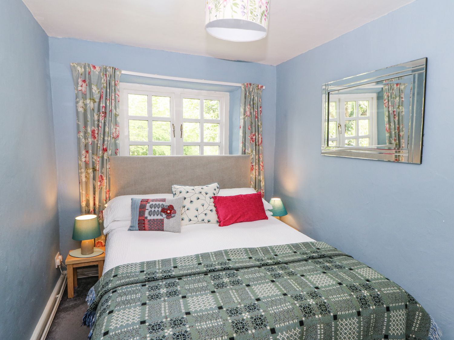 Hawthorn Cottage, Wales