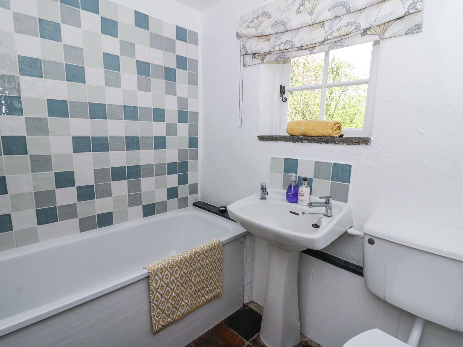 Hawthorn Cottage, Wales